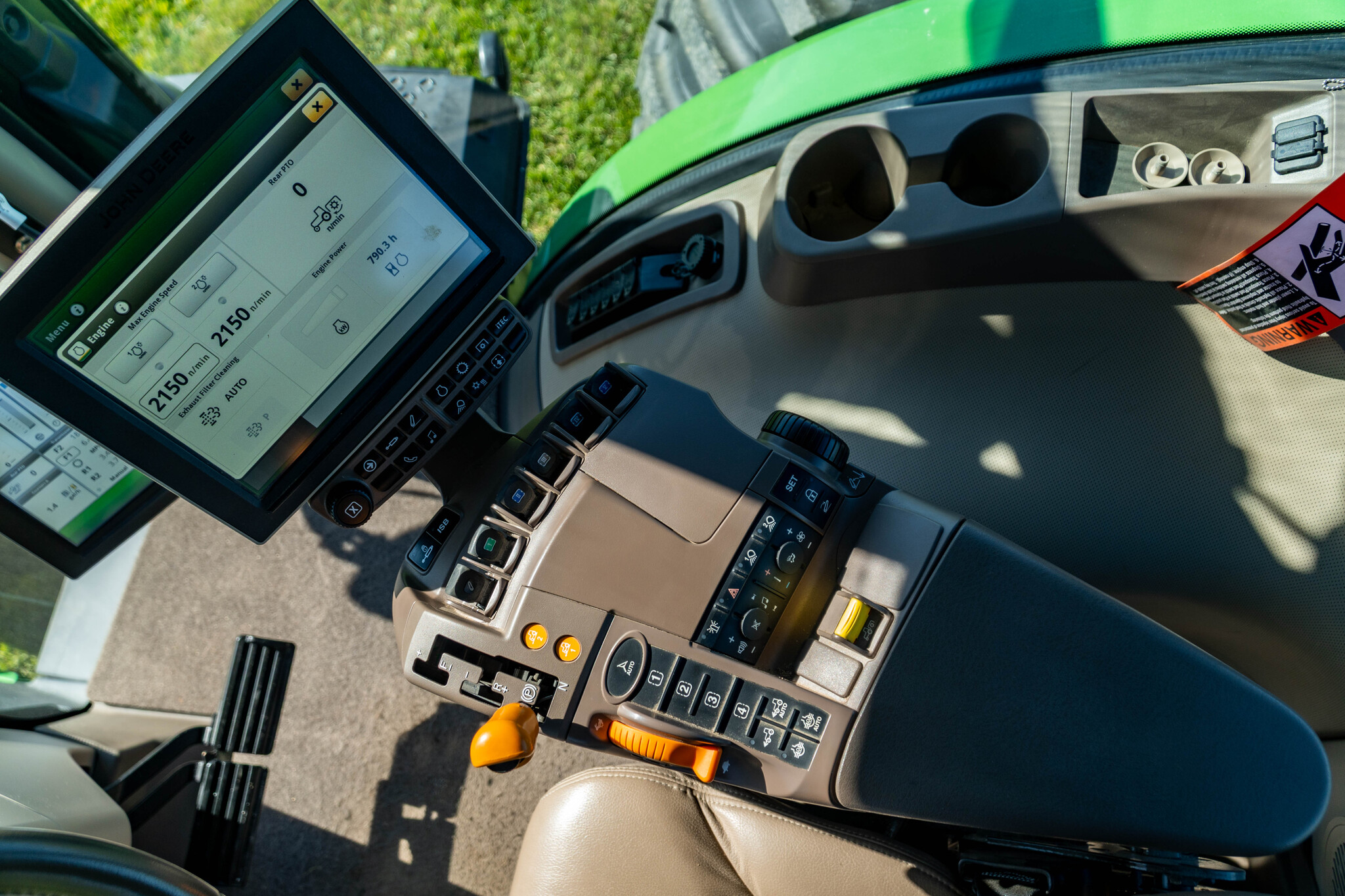 Used 2018 John Deere 8245R Row Crop Tractors at Koenig Equipment in Anna, OH - PhotoXL33