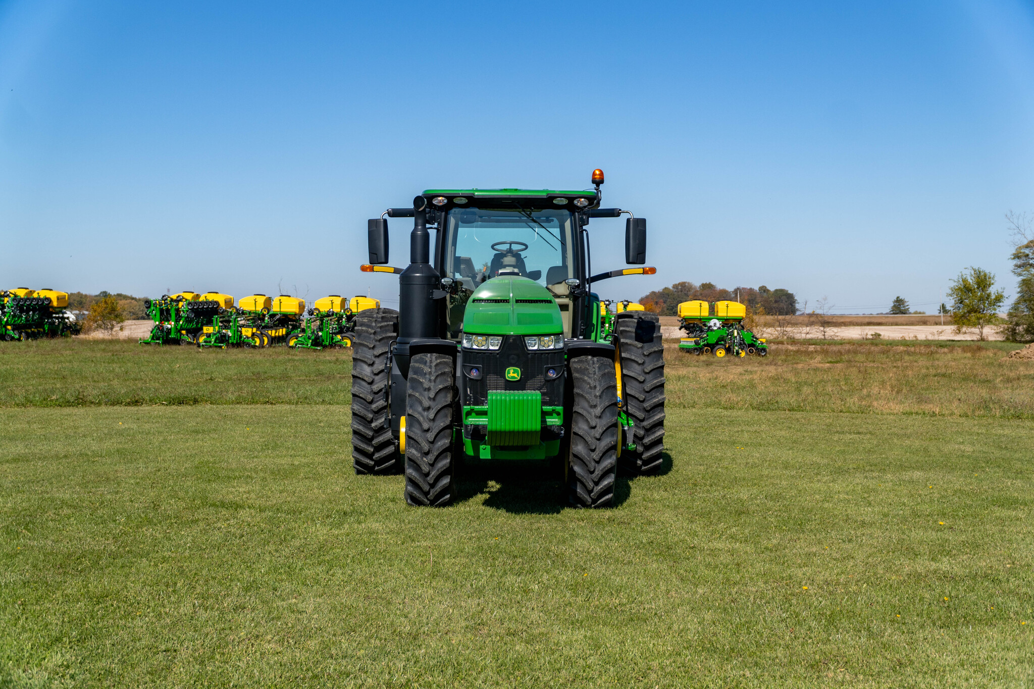 Used 2018 John Deere 8245R Row Crop Tractors at Koenig Equipment in Anna, OH - PhotoXL7