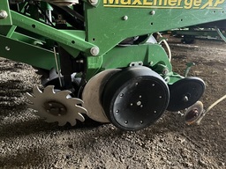 2013 John Deere 1770NT Image 6