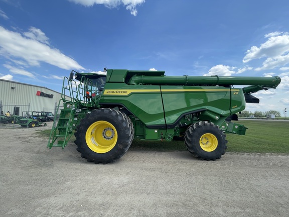 2024 John Deere X9 1100