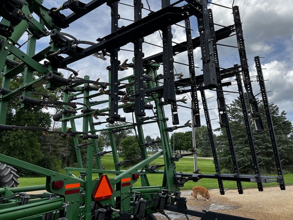 2011 John Deere 2210 - Photo9