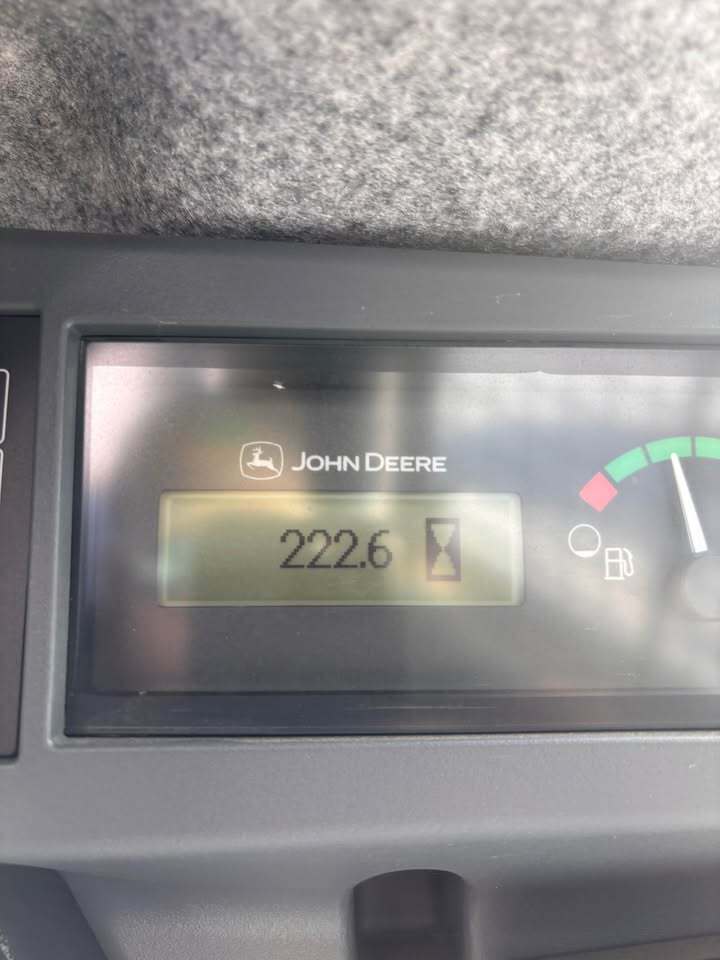 2022 John Deere 333G Image 10