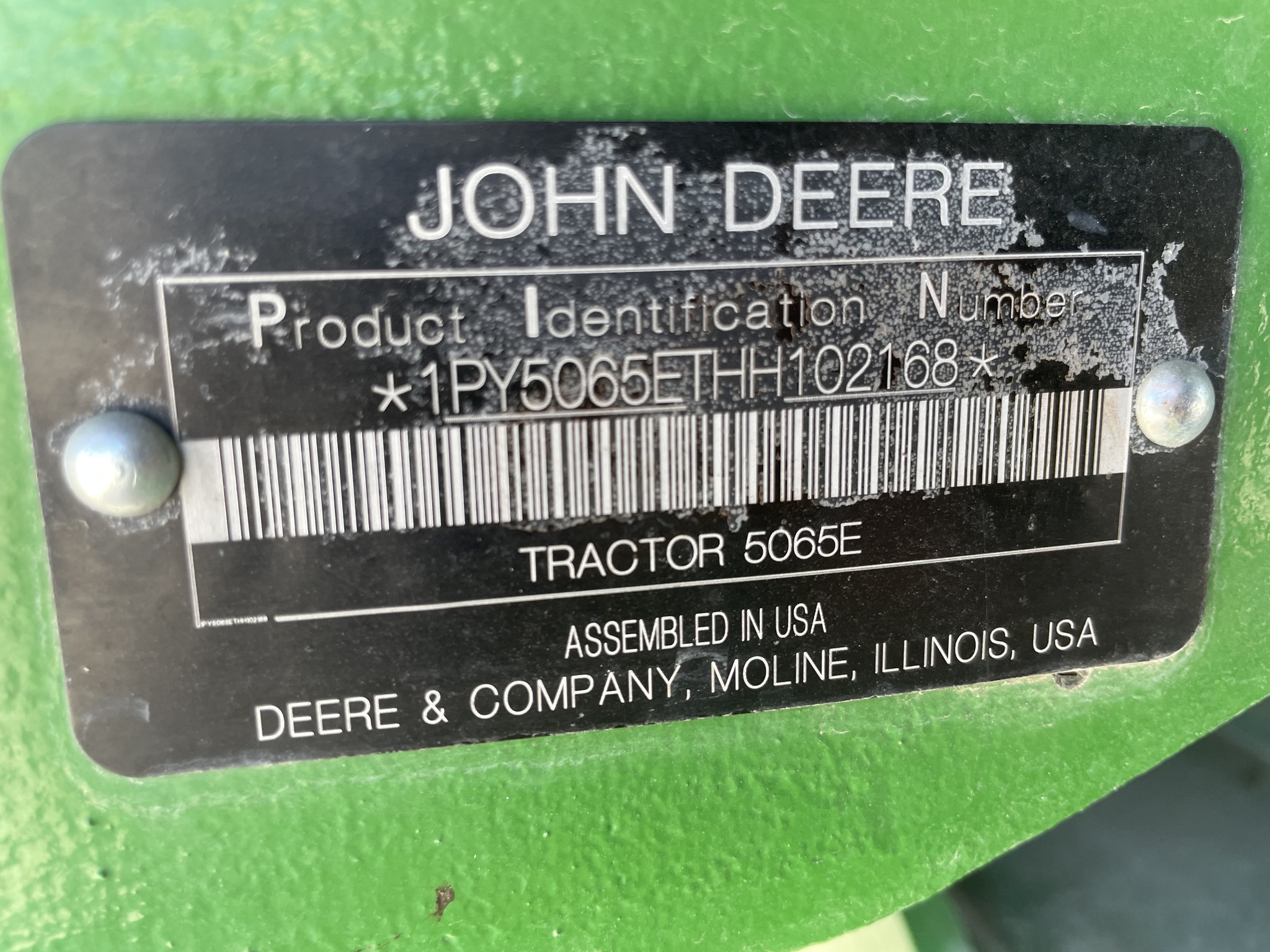 2017 John Deere 5065E Image 10