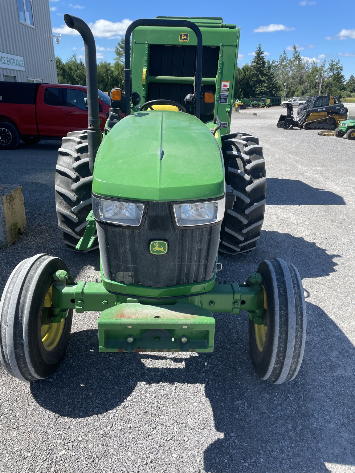 2017 John Deere 5065E Image 7