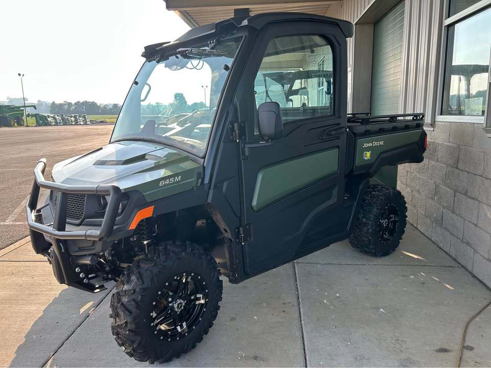 2025 John Deere 845M Image 3