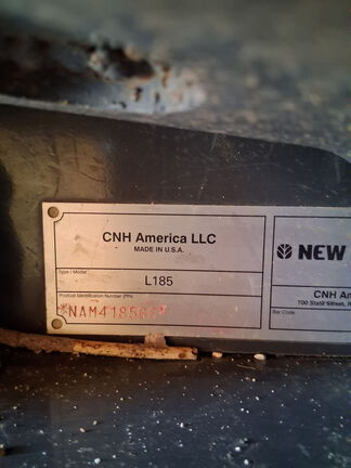 2011 New Holland L185 - Photo7