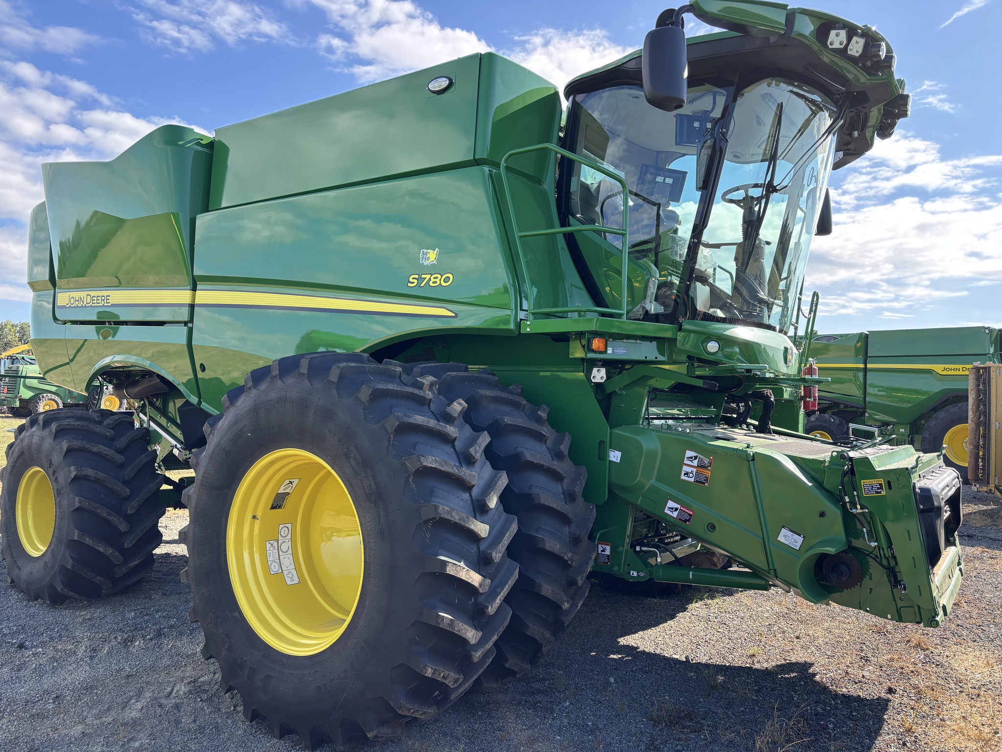 2024 John Deere S780 Image 3