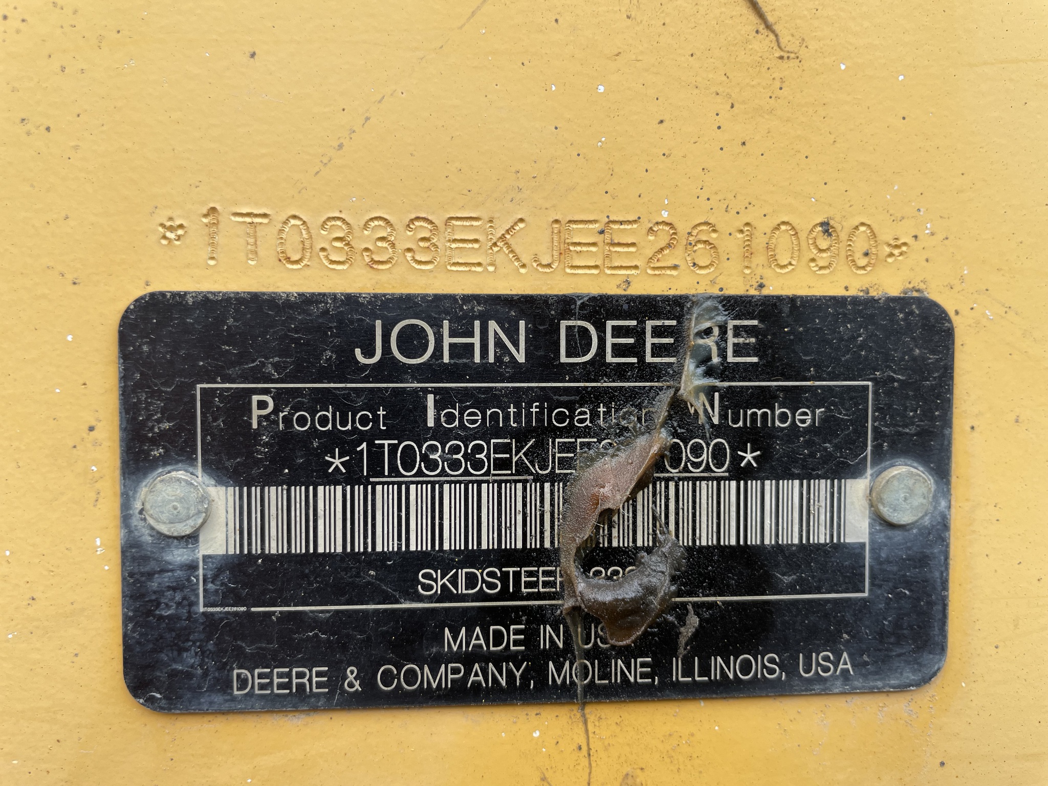 2014 John Deere 333E Image 10