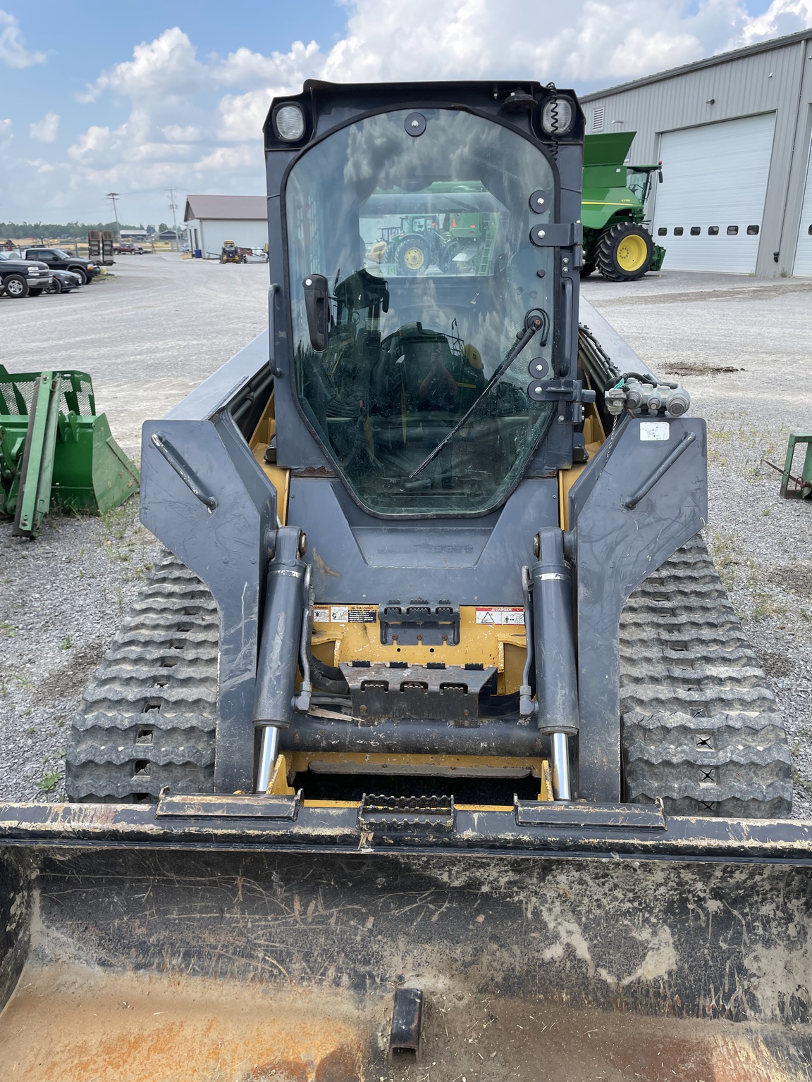 2014 John Deere 333E Image 6