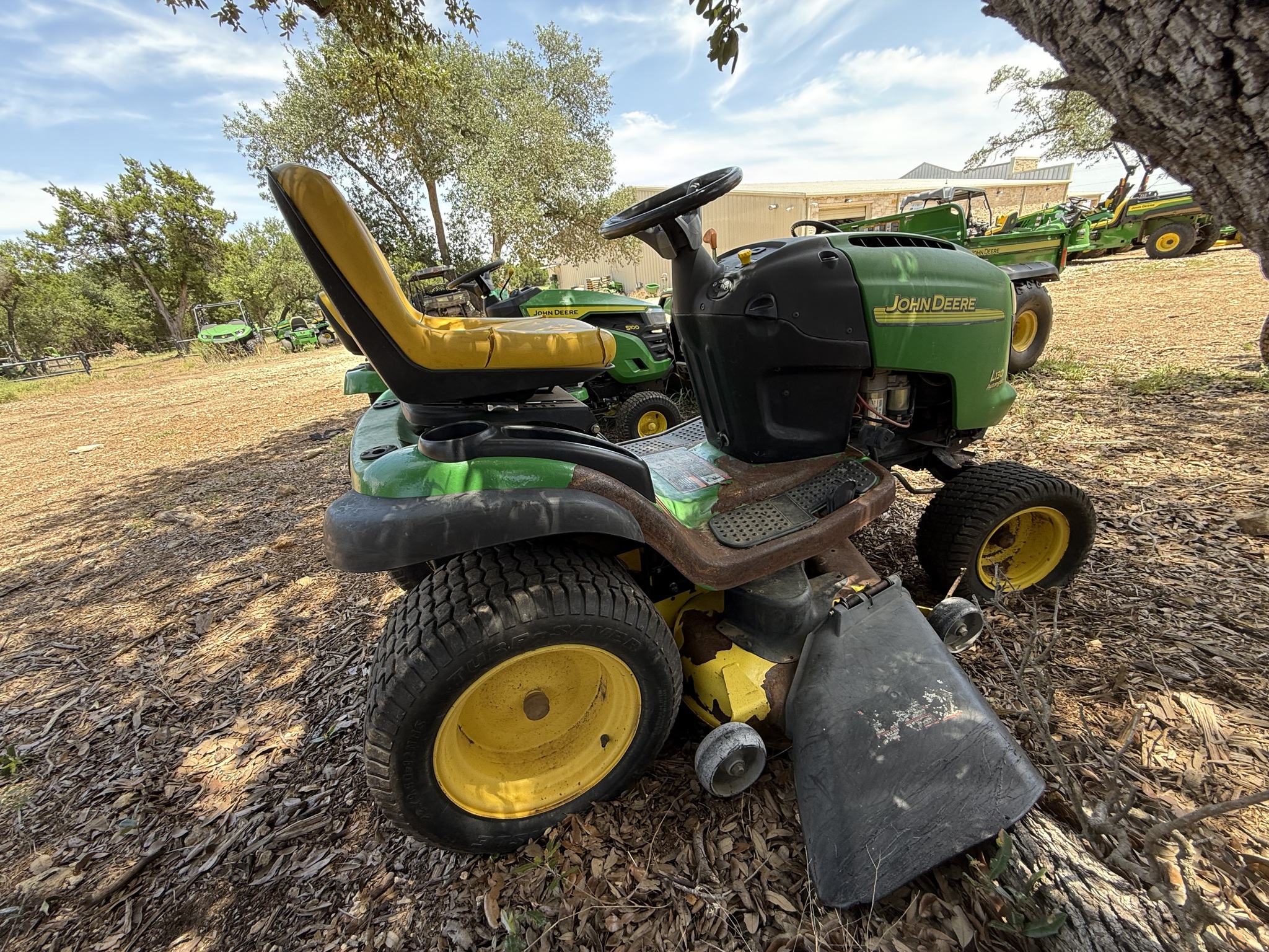 2005 John Deere L130 Image 5