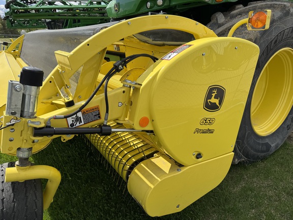 Used 2022 John Deere 8500 Self Propelled Forage Harvesters at Horizon Ag & Turf in Warburg, AB - Photo6