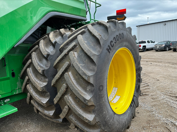 2025 John Deere X9 1100