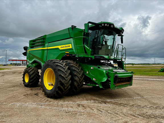 2025 John Deere X9 1100