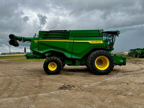 2025 John Deere X9 1100