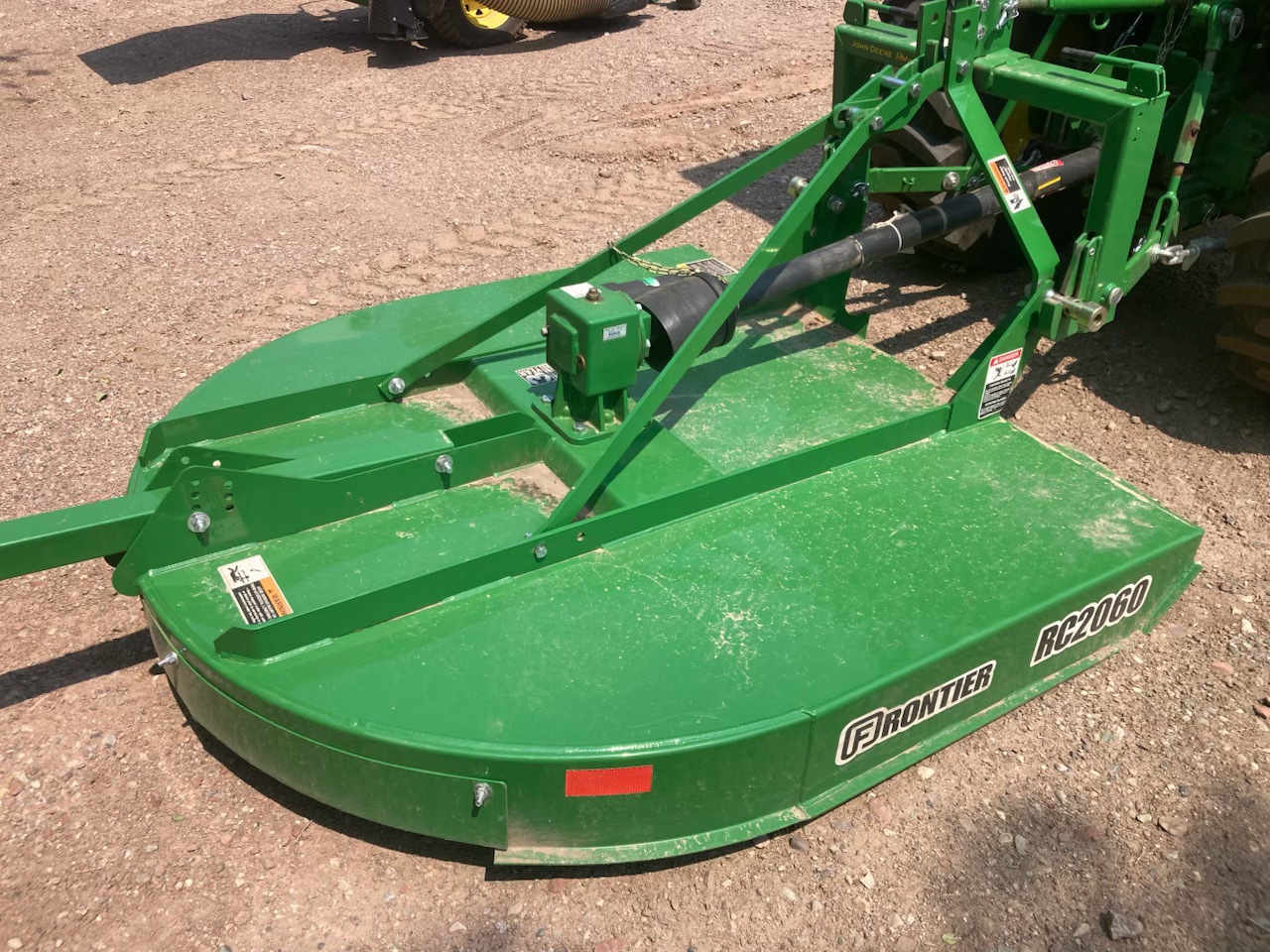 2022 John Deere 3043D Image 2