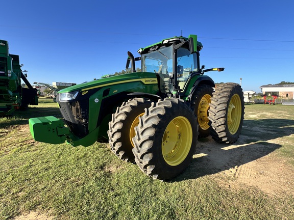 2024 John Deere 8R 310 Photo 5