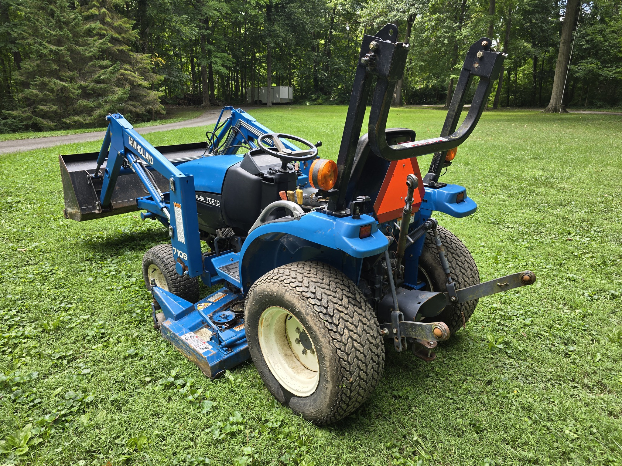 1999 New Holland TC21 Image 7