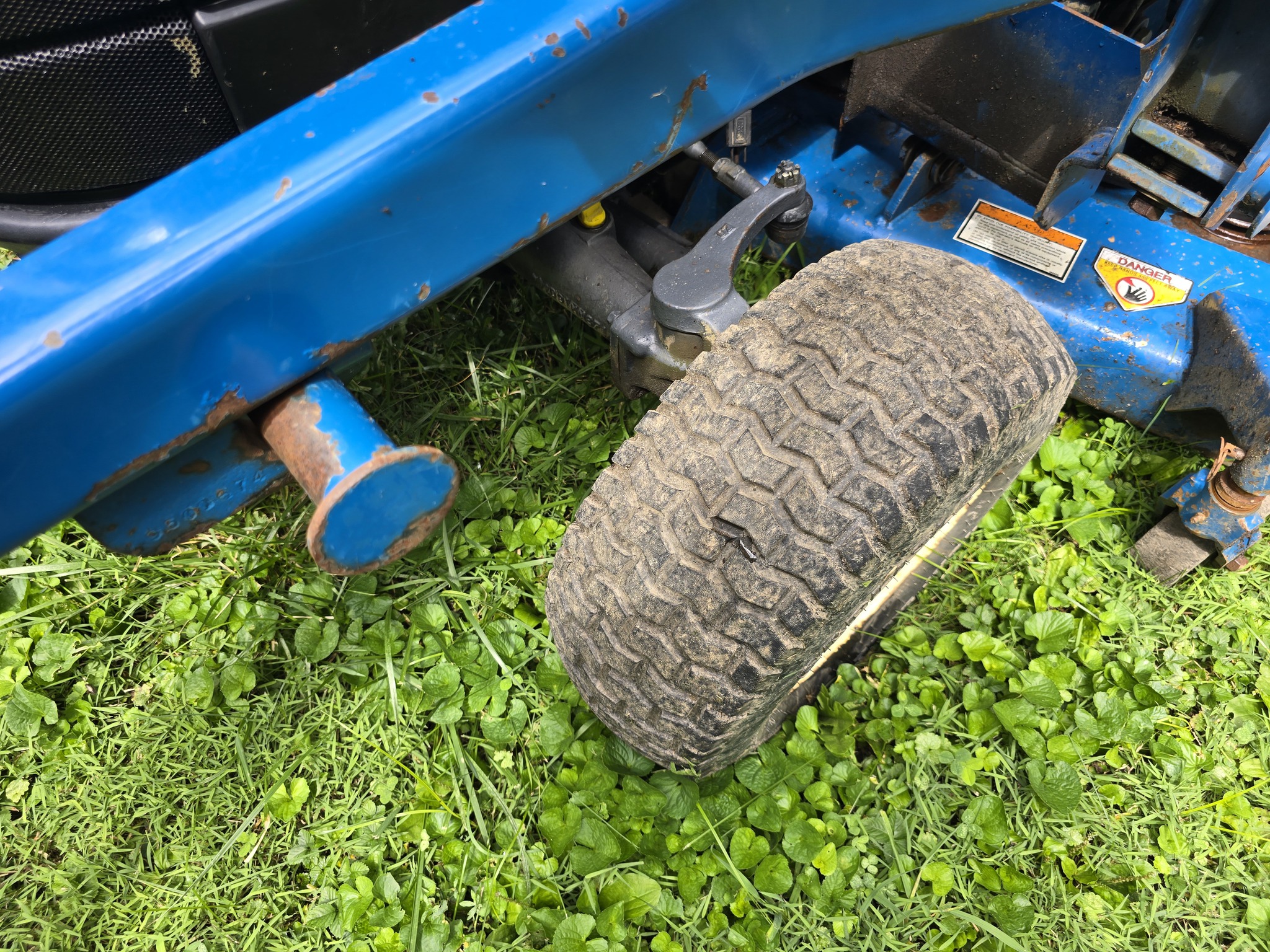 1999 New Holland TC21 Image 18