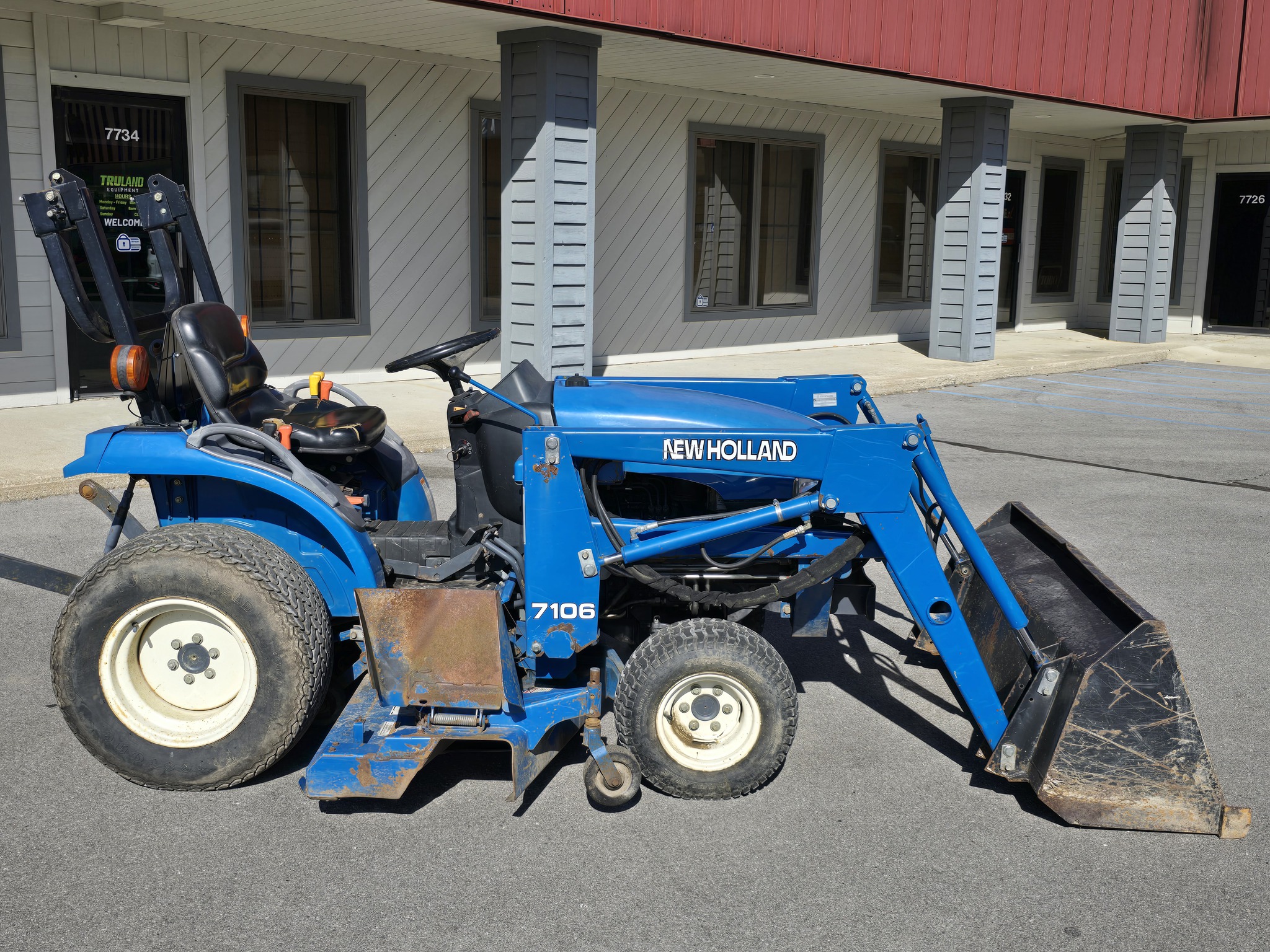 1999 New Holland TC21 Image 1