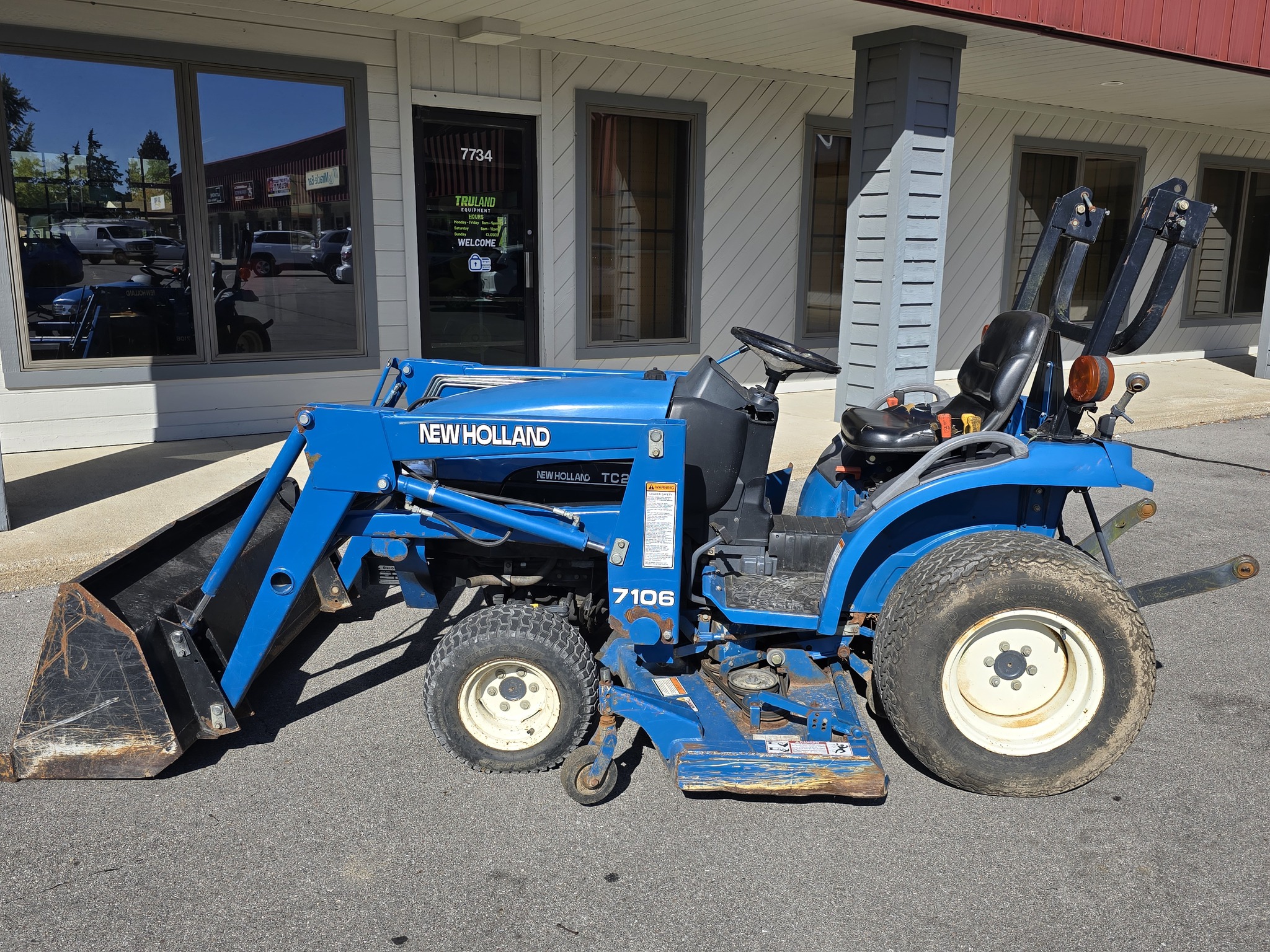 1999 New Holland TC21 Image 4