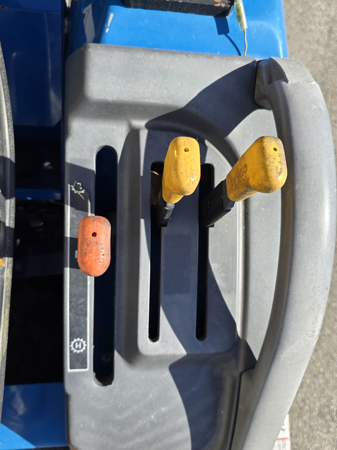 1999 New Holland TC21 Image 11