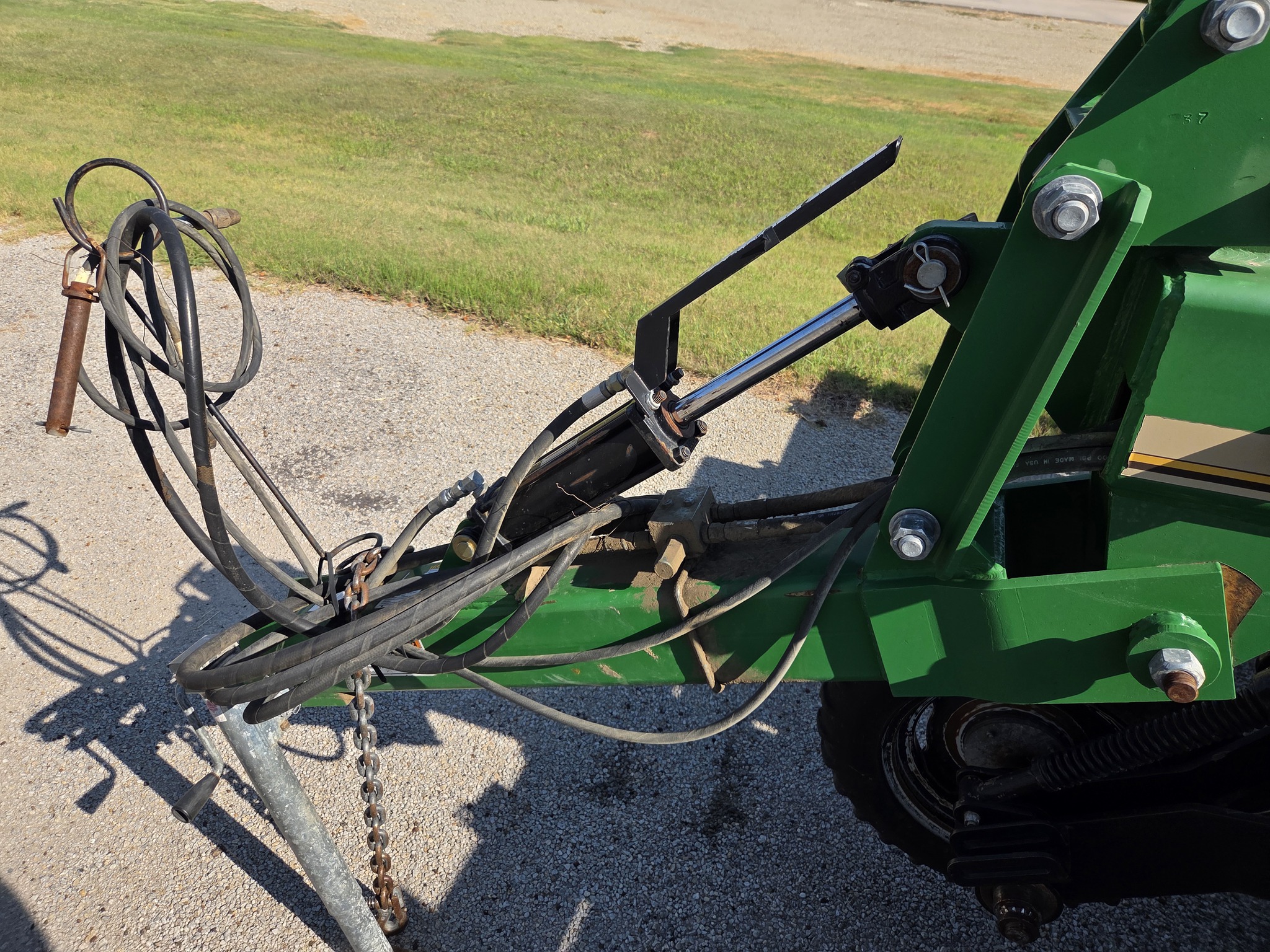 2001 Great Plains 1500 Image 9