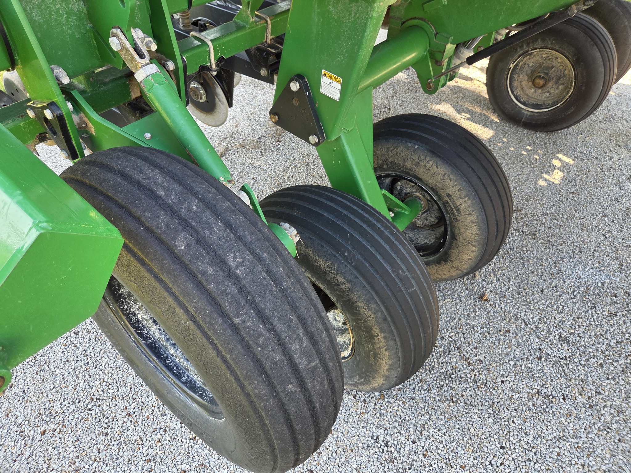 2001 Great Plains 1500 Image 14