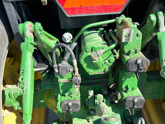 1990 John-Deere 4755