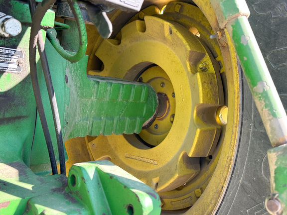 1990 John-Deere 4755