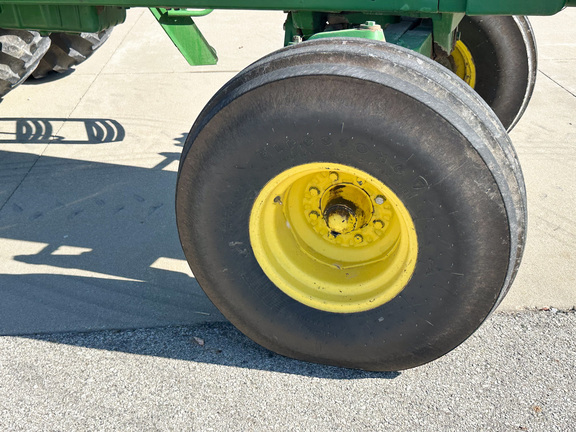 1990 John-Deere 4755