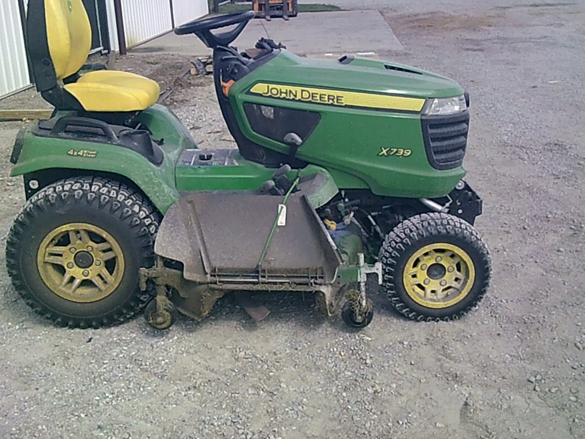 2023 John Deere X739 Image 2