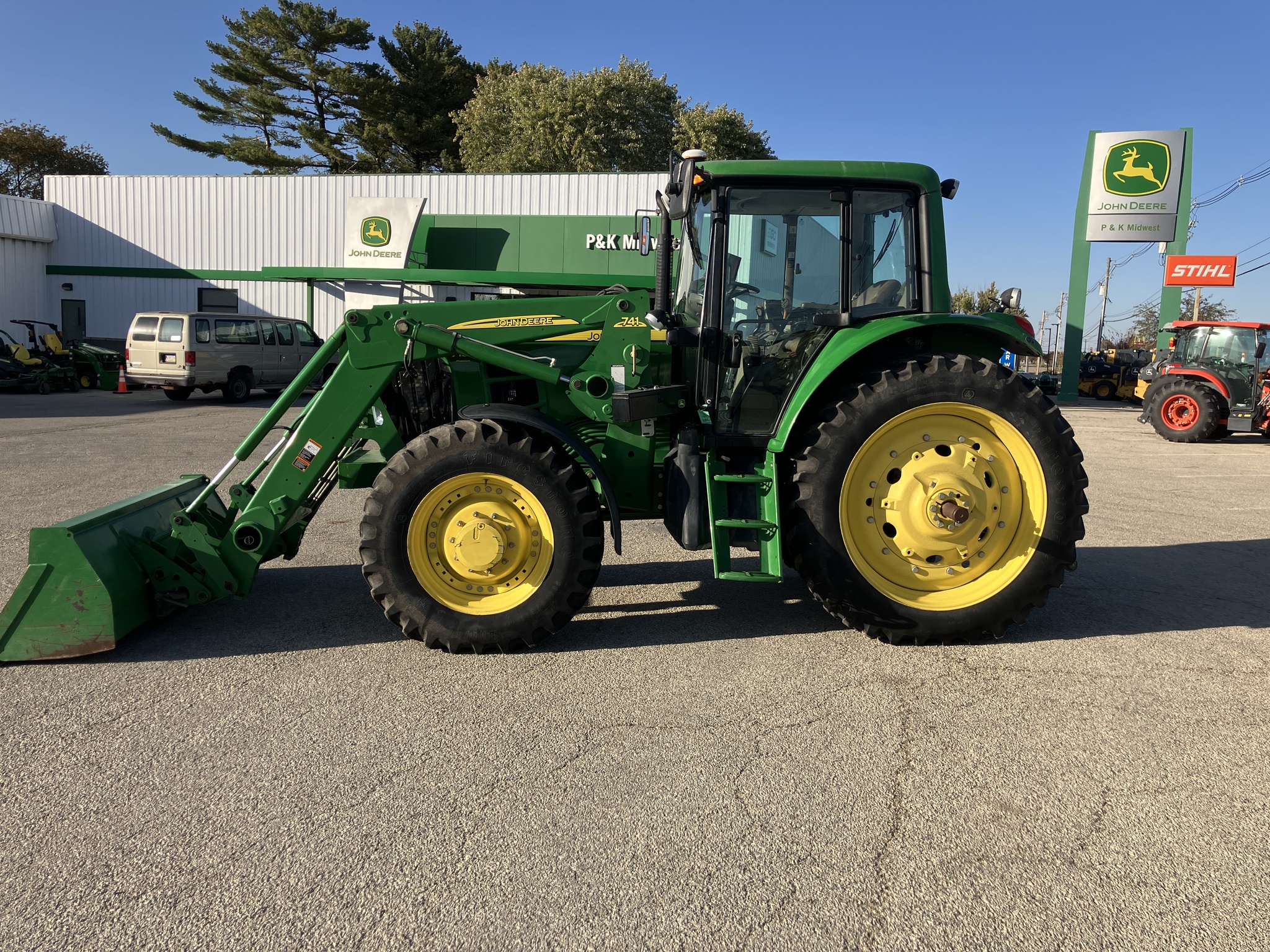 2010 John Deere 7130 Premium Image 2