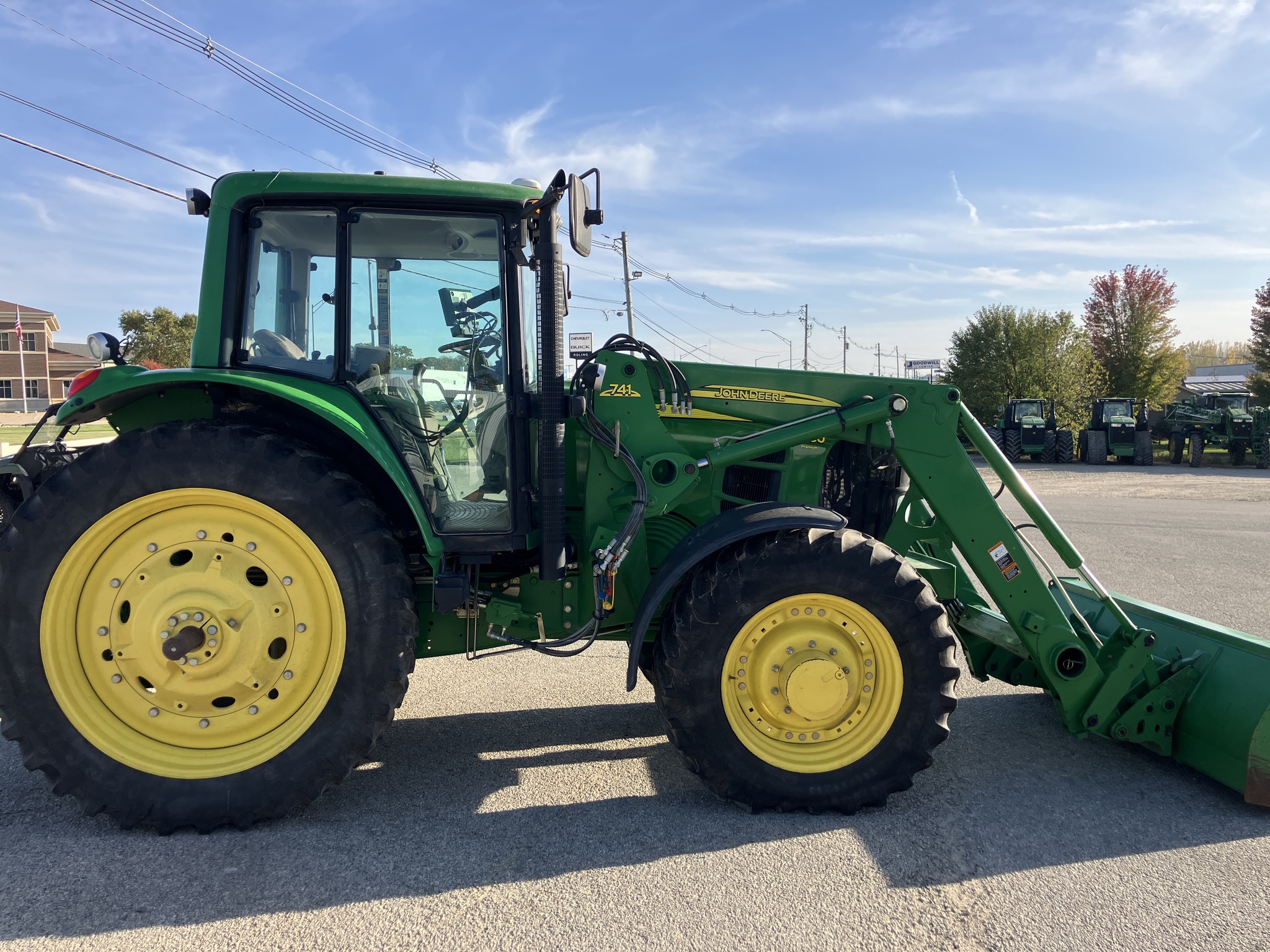 2010 John Deere 7130 Premium Image 6