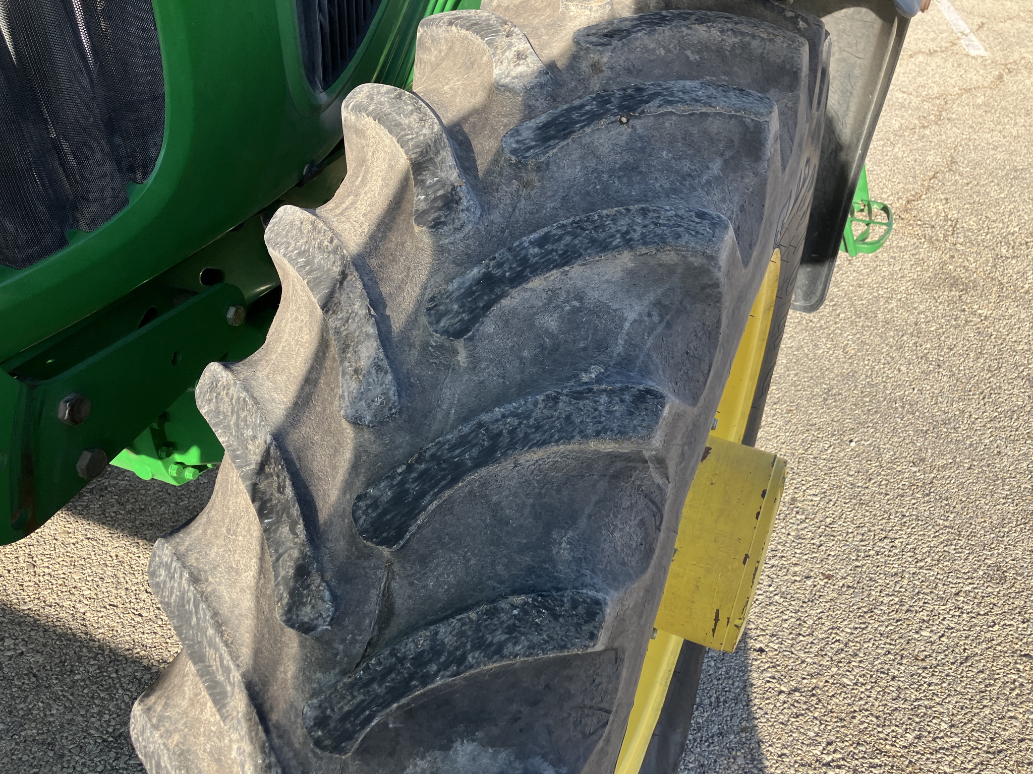 2010 John Deere 7130 Premium Image 12