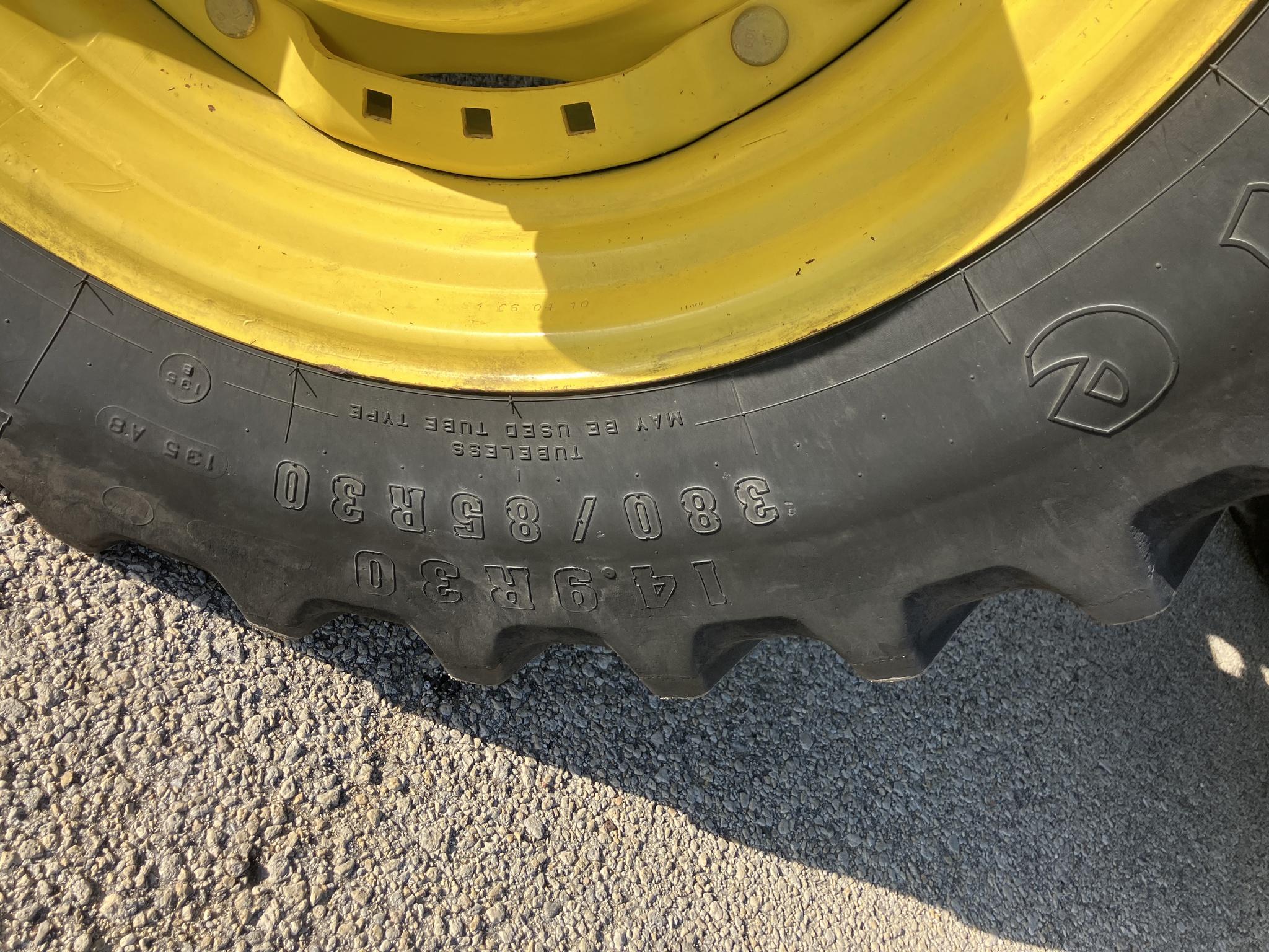 2010 John Deere 7130 Premium Image 13