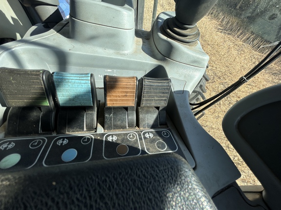 Used 2011 New Holland T9.670HD Articulated 4WD Tractors at Horizon Ag & Turf in Lloydminster, AB - Photo12