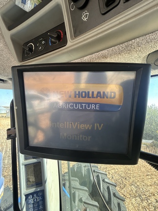 Used 2011 New Holland T9.670HD Articulated 4WD Tractors at Horizon Ag & Turf in Lloydminster, AB - Photo13