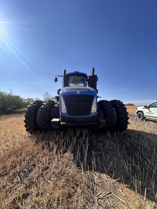 Used 2011 New Holland T9.670HD Articulated 4WD Tractors at Horizon Ag & Turf in Lloydminster, AB - Photo8