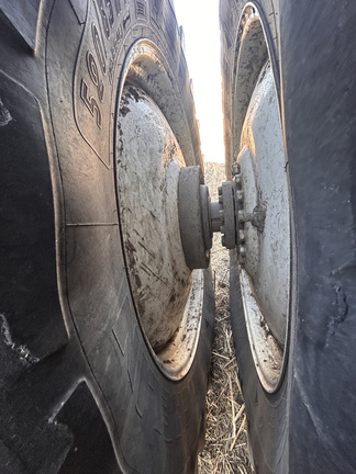 Used 2011 New Holland T9.670HD Articulated 4WD Tractors at Horizon Ag & Turf in Lloydminster, AB - Photo36