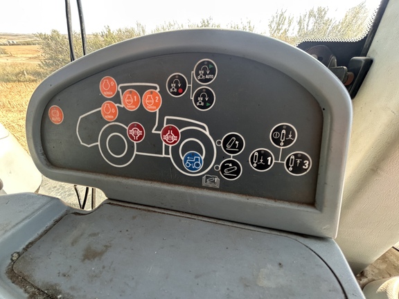 Used 2011 New Holland T9.670HD Articulated 4WD Tractors at Horizon Ag & Turf in Lloydminster, AB - Photo37