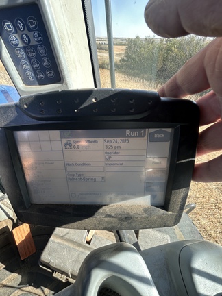 Used 2011 New Holland T9.670HD Articulated 4WD Tractors at Horizon Ag & Turf in Lloydminster, AB - Photo41