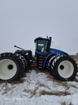 Used 2011 New Holland T9.670HD Articulated 4WD Tractors at Horizon Ag & Turf in Lloydminster, AB - Photo2