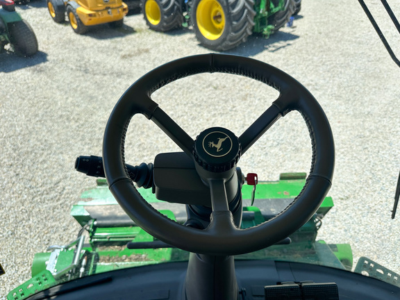 2024 John-Deere S780