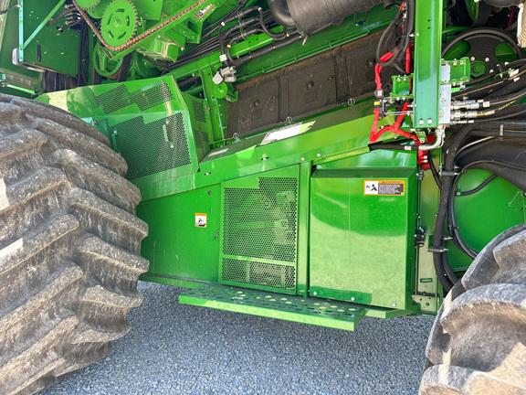 2024 John-Deere S780