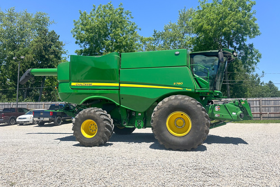 2024 John-Deere S780