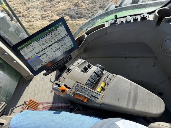 2024 John Deere 8R 340 - Photo38