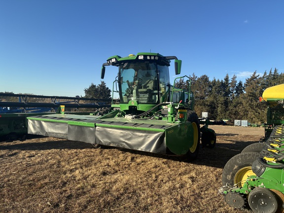 2025 John Deere W235R Used Equipment