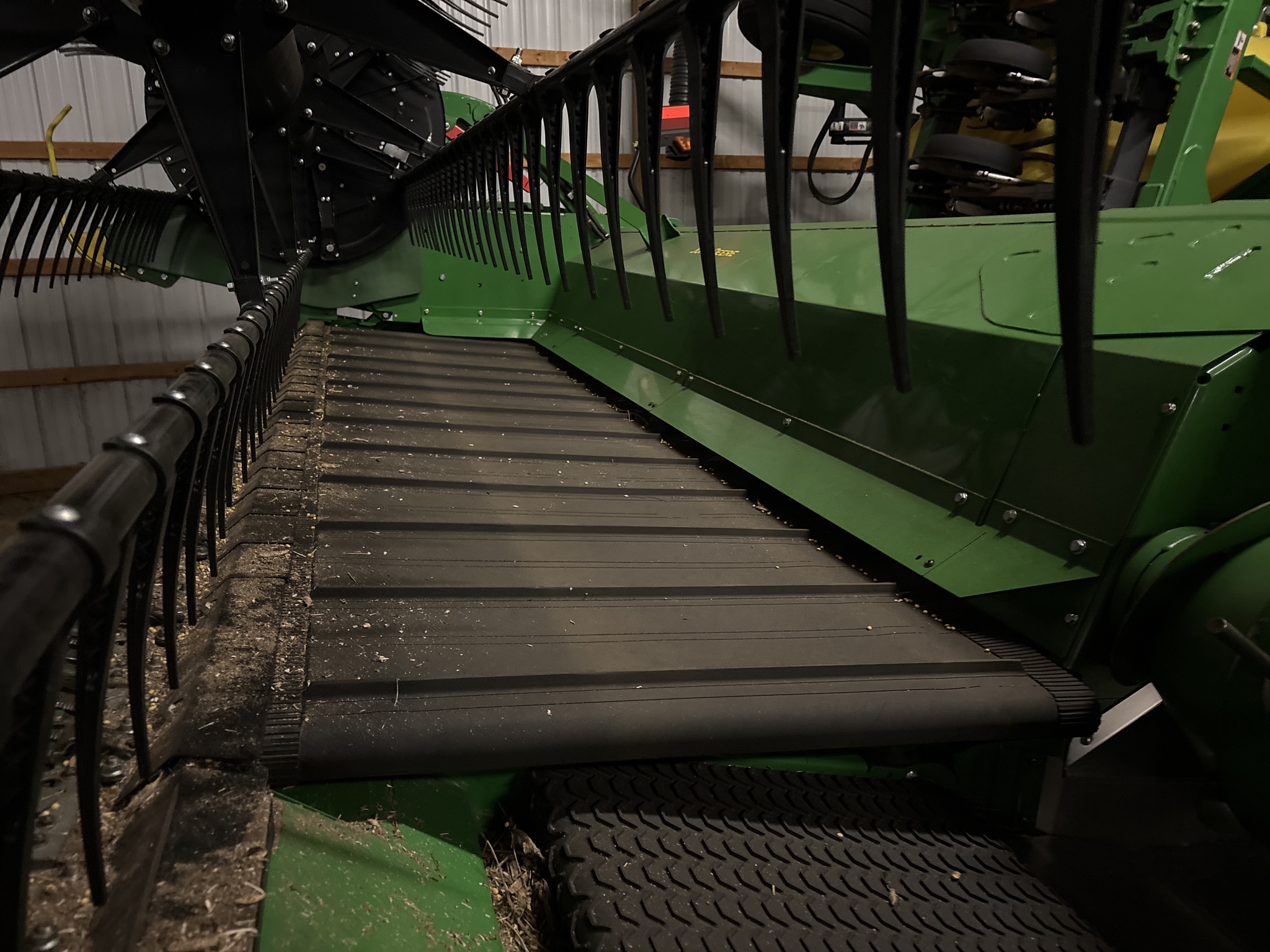 Used 2021 John Deere RD30F Combine Platforms at Koenig Equipment in Greenville, OH - PhotoXL14