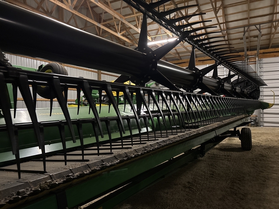 Used 2021 John Deere RD30F Combine Platforms at Koenig Equipment in Greenville, OH - Photo20