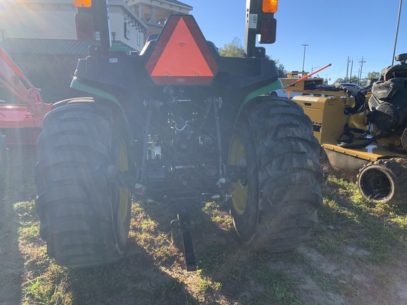 2019 John Deere 3032E Photo 4
